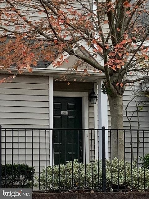 1st image of 12903 Fair Briar Ln
