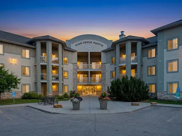 2518 W Fish Creek Blvd SW #2110, Calgary, AB T2Y 4T5