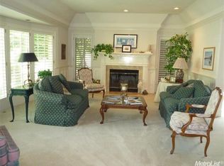 18 Alstan Ct, Sacramento, CA 95831