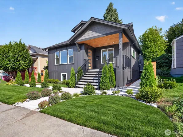 5520 Brooklyn Avenue NE, Seattle, WA 98105