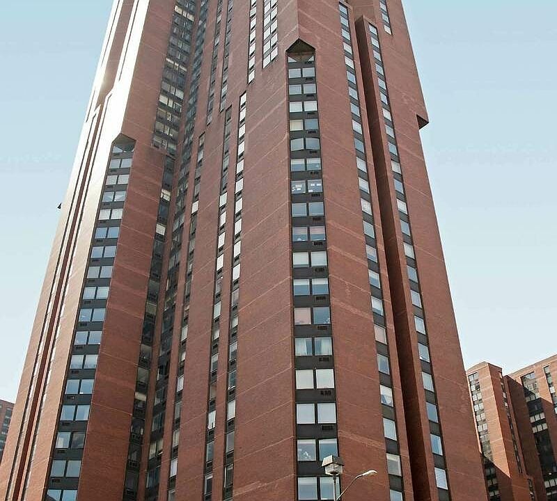 1st image of 1619 3rd Ave APT 24B