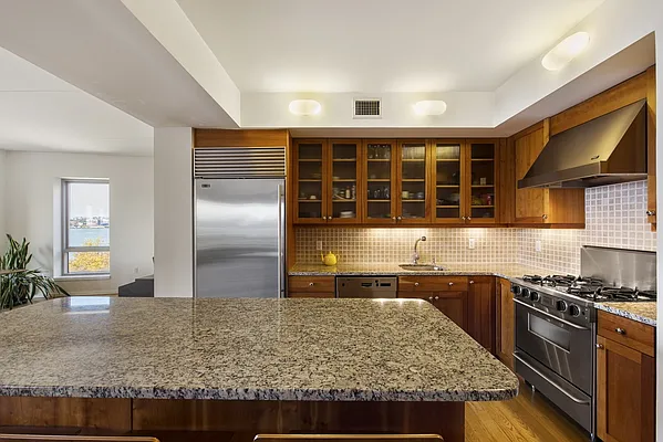 Sold by Nest Seekers International | media 21