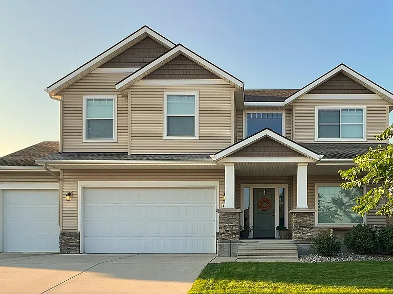 4605 W Magrath Dr — Photo 1