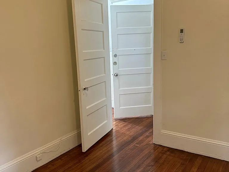 1722 W Market St — Photo 7