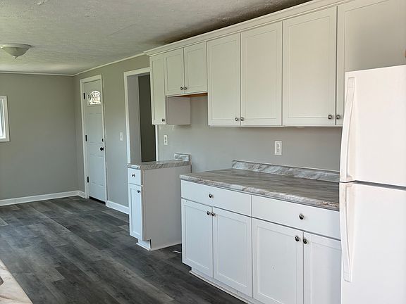 2nd image of 1222 Huntington Ave