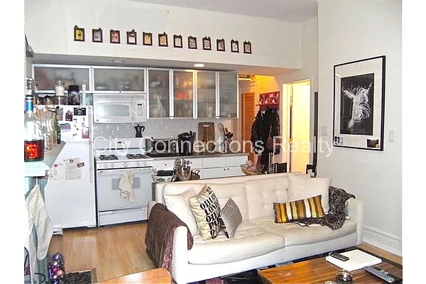 Rented by City Connections Realty | media 24