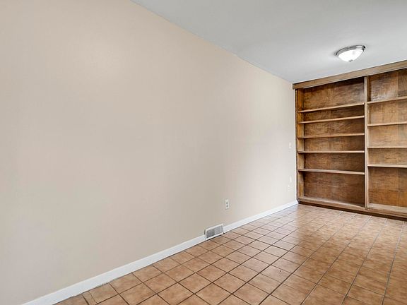 3rd image of 112 W 7th St