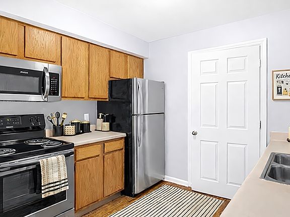 2nd image of 1010 N Black River Dr #1175-6