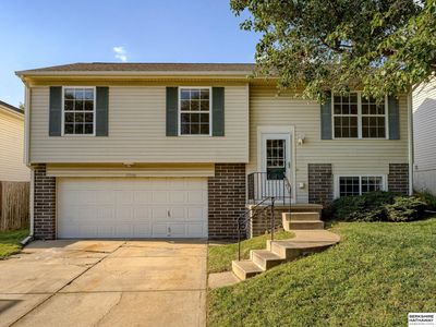 17846 Lillian St, Omaha, NE, 68136