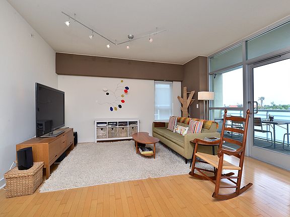 4th image of 3812 Park Blvd Unit 309