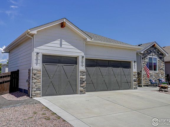 2nd image of 274 Saskatoon Dr