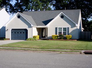 17 Timberline Dr, Hampton, VA 23666