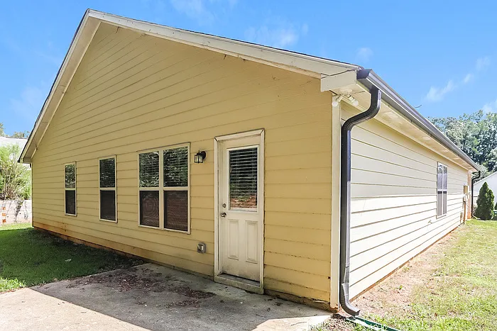 165 Rockingham Dr — Photo 15