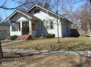 1403 7th St S, Fargo, ND 58103