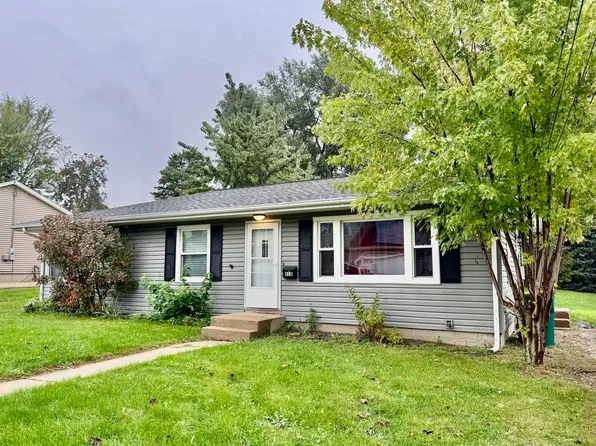 918 Townsend St, Sycamore, IL 60178