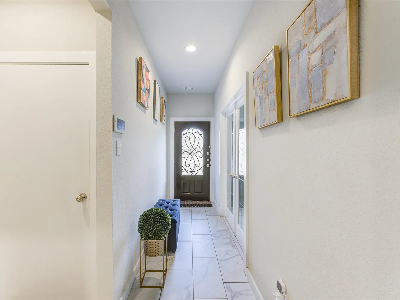 4 bed, 3.5 bath, 2854 sqft, $3,000 — Photo 4