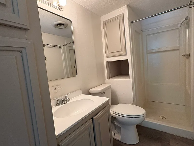 324 S Meridian Rd — Photo 13