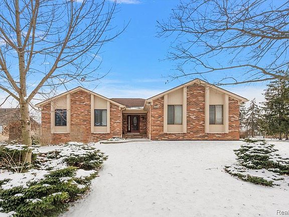 2nd image of 2251 Highsplint Dr