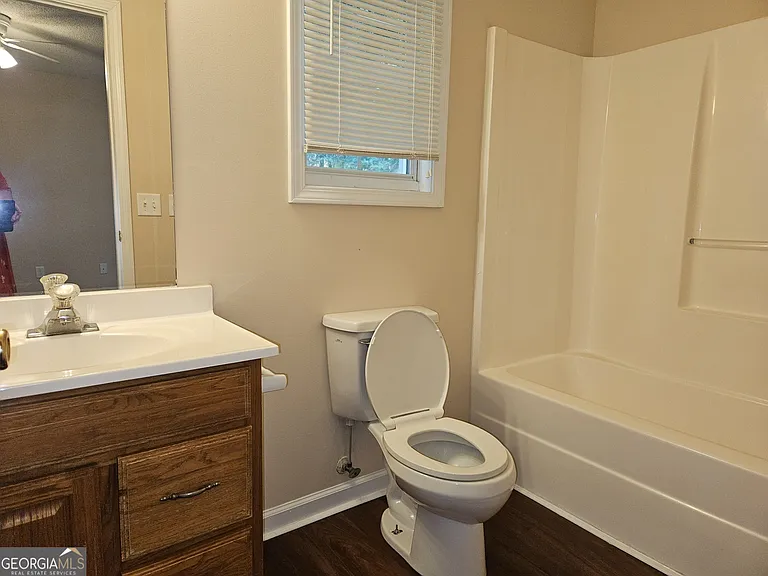 1210 Beaver Creek Dr #B — Photo 8