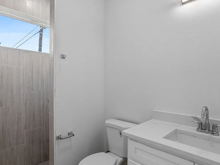 2400 Benbrook Dr #108 — Photo 12