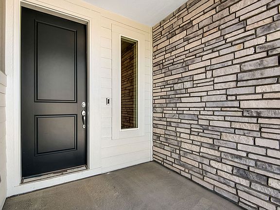 Detail of Colonial Style Exterior