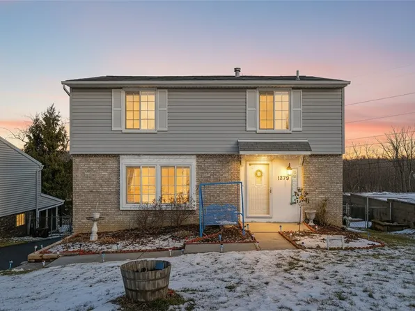 1279 Armstrong Dr, South Park, PA 15129