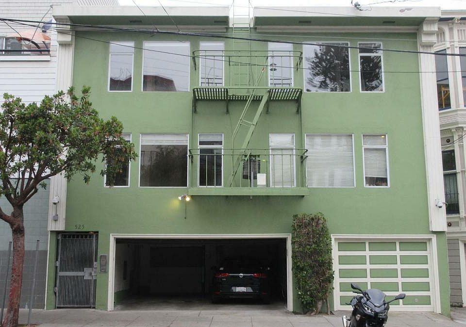 1st image of 525 Cole St APT 4