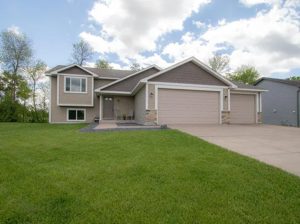 6261 209th St N, Forest Lake, MN 55025