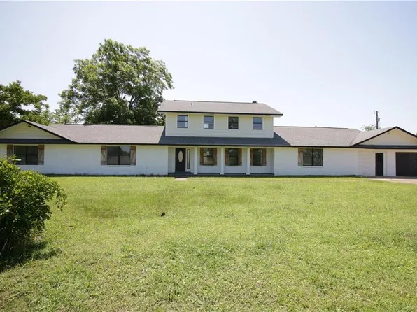 490 McKeithen Dr, Alexandria, LA 71303