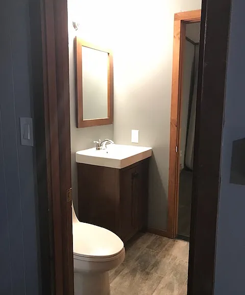 2nd floor bathroom