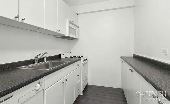 Rented by 24 7 NYC Realty Inc. | media 38