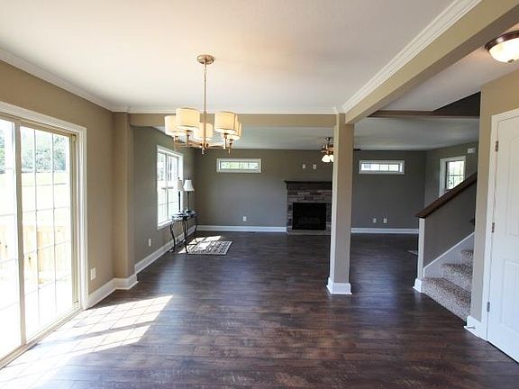 3rd image of 60 Sycamore Hl Lot 60