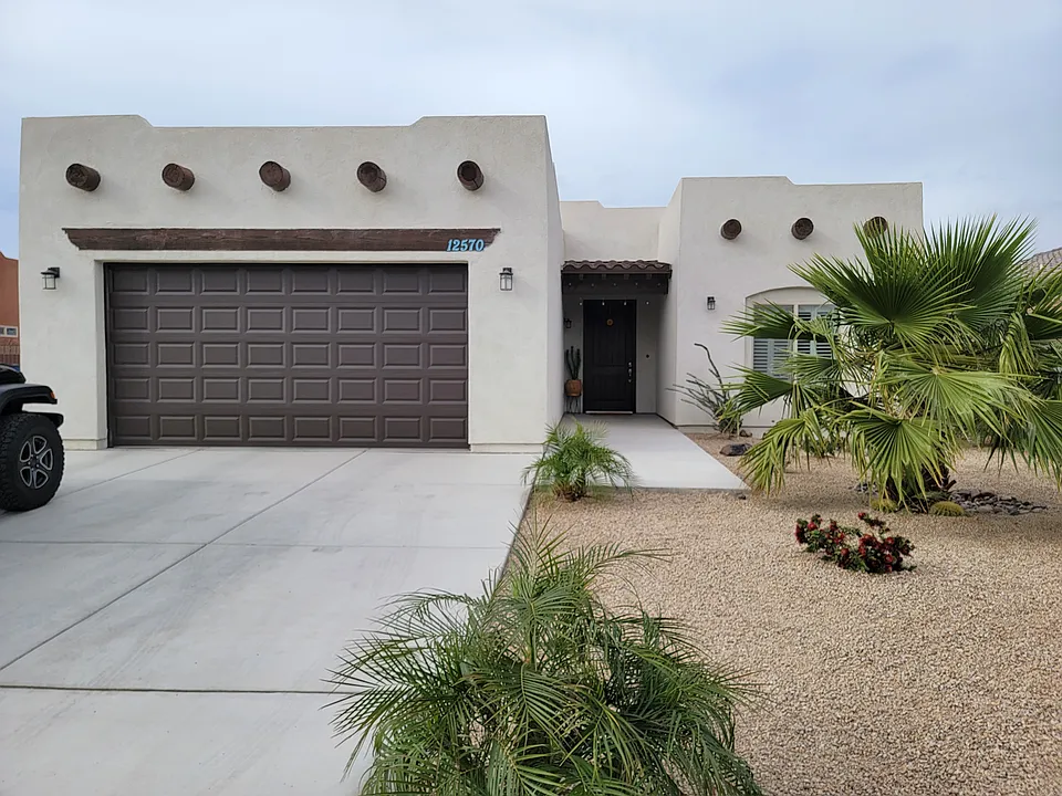 12570 E 48th Dr