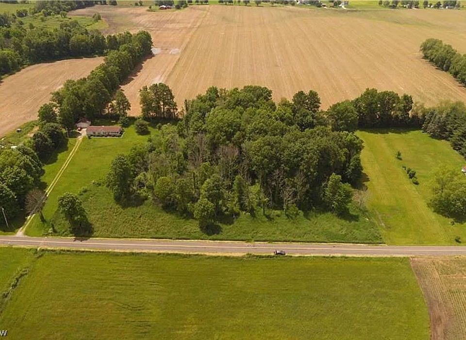 2nd image of 3360 Laubert Rd