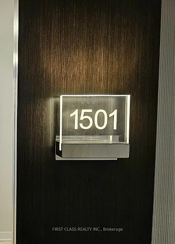 2221 Yonge St #1501 Photo 1