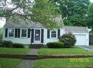 109 Bryant Rd, Cranston, RI 02910