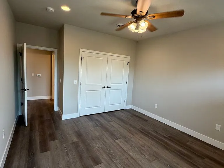 Salem Run Apartments Phase 2 — Photo 135