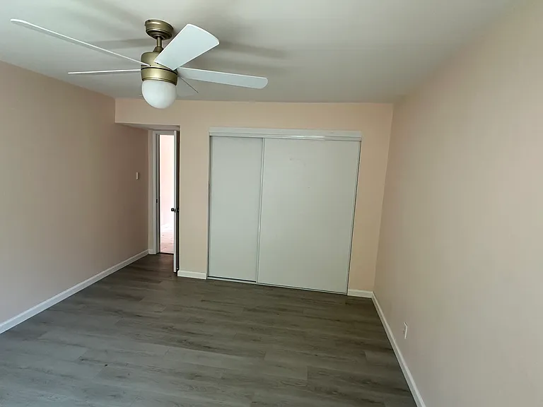 521 N Hemet St — Photo 13