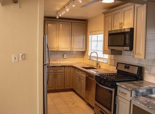 2517 S St APT 8, Sacramento, CA 95816