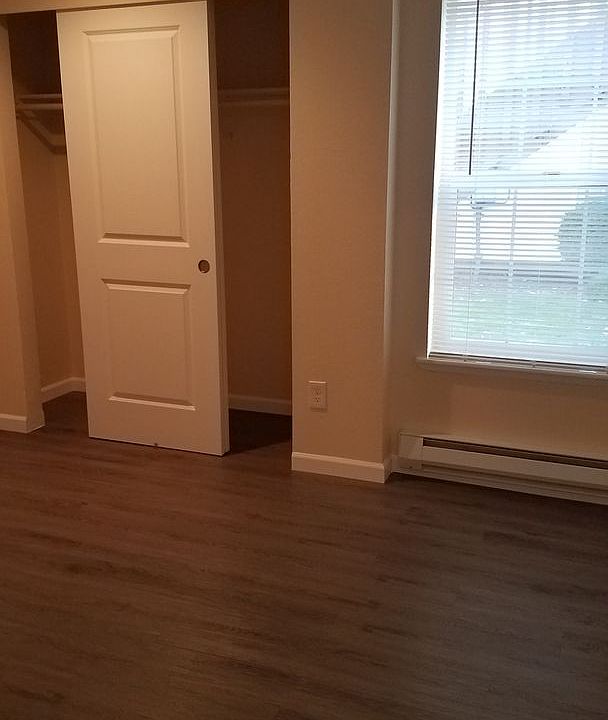 1st image of 5684 Eagle Pkwy #1
