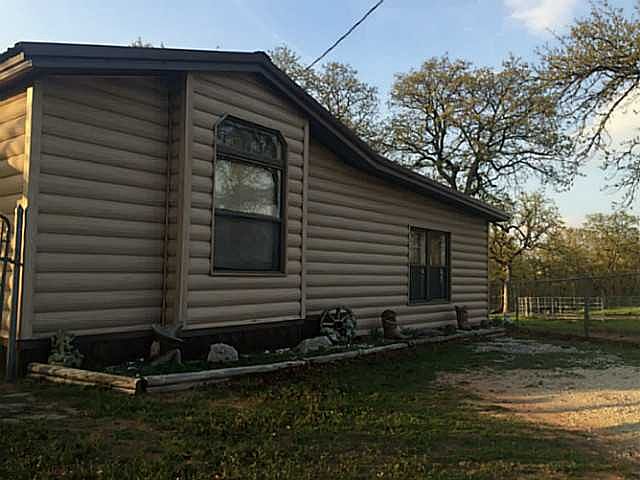 1st image of 901 180th Ave NE