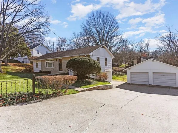 2921 NE Walnut Rd, Kansas City, MO 64117