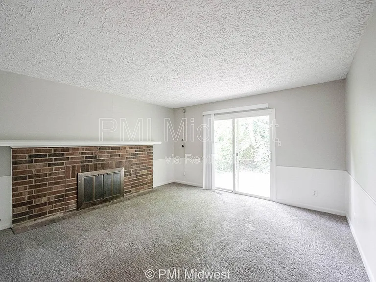 3026 Osceola Ln — Photo 9
