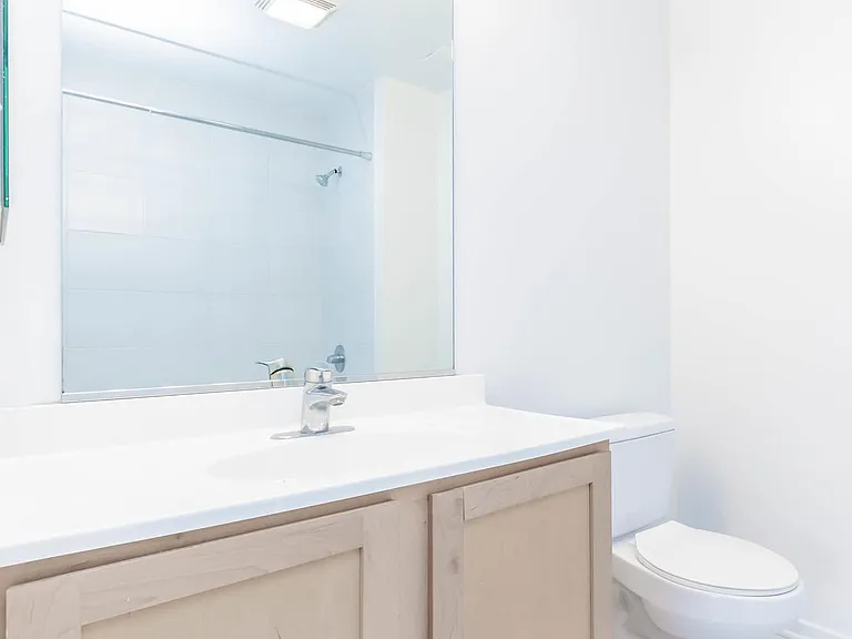 1 E 8th St #407 — Photo 8
