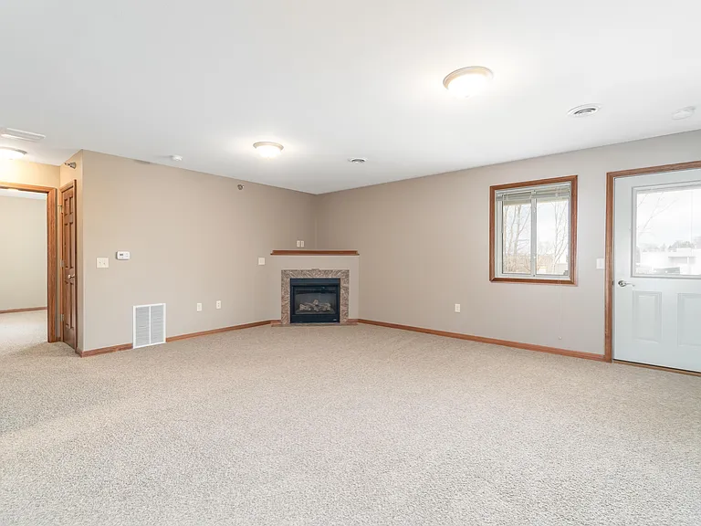 Whisper Ridge Townhomes — Photo 16