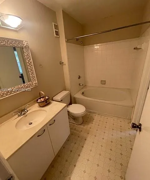 4767 Via Palm Lks #209 — Photo 12