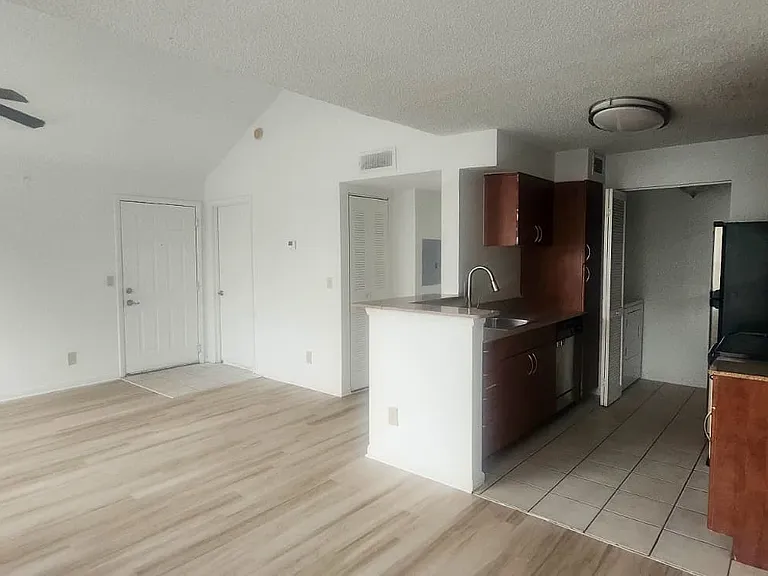 11562 Westwood Blvd #922 — Photo 3