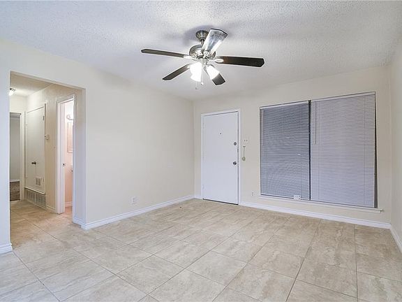 5th image of 3709 Statler Dr