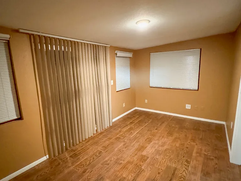630 E Jensen St #158 — Photo 9