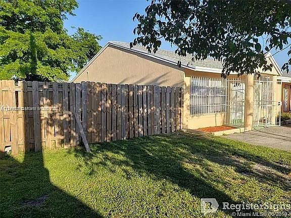 1st image of 18237 NW 41st Ct